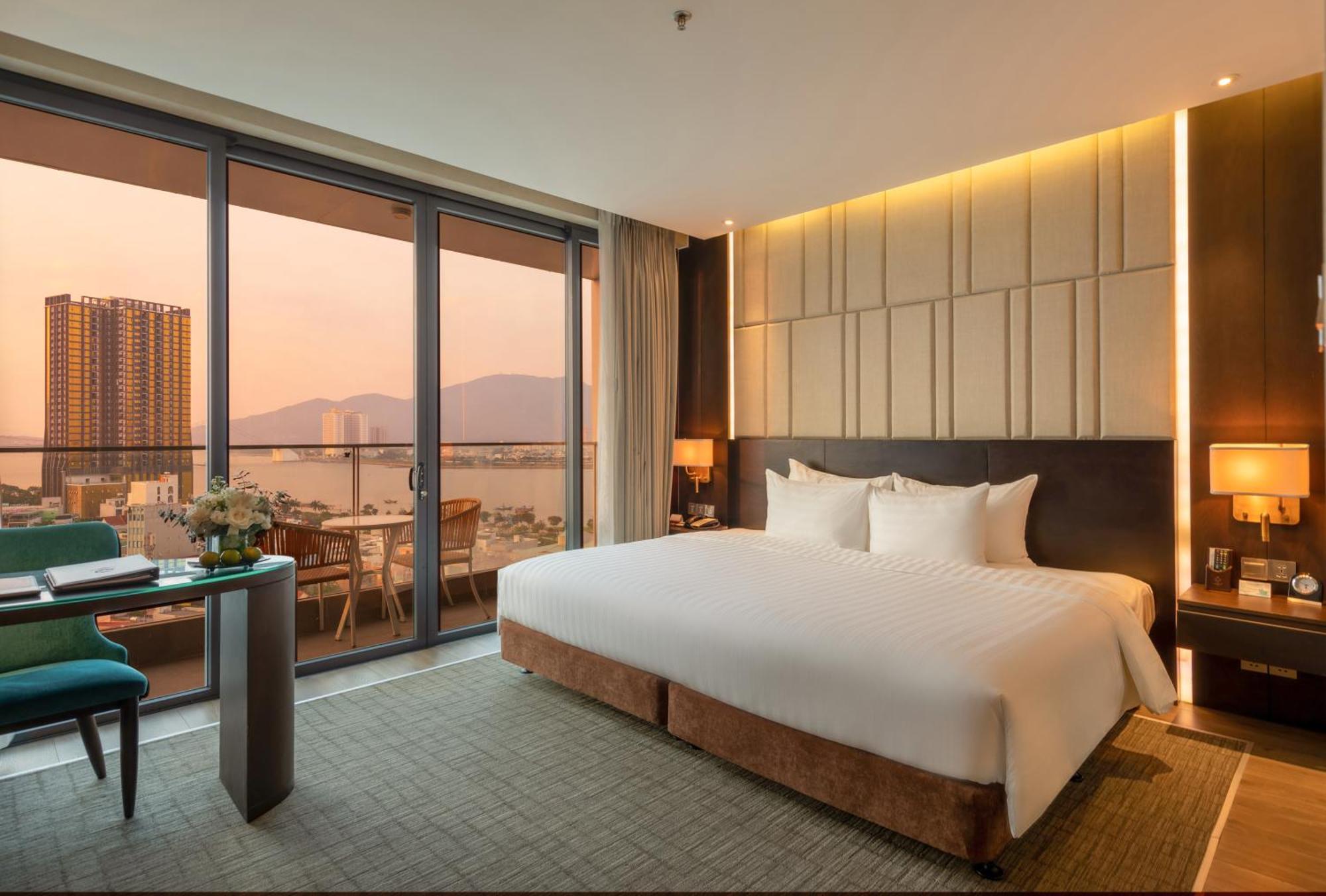 New Orient Hotel Đà Nẵng Exterior foto